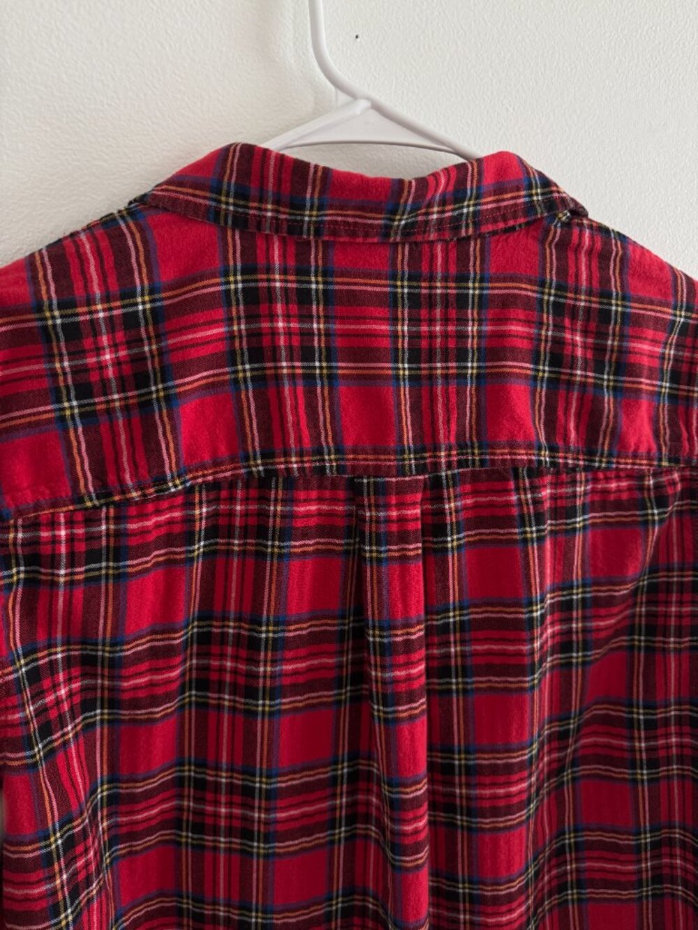 St Johns Bay Button Down Womens XL Red Tartan Relaxed Fit Flannel Soft - Picture 3 of 9